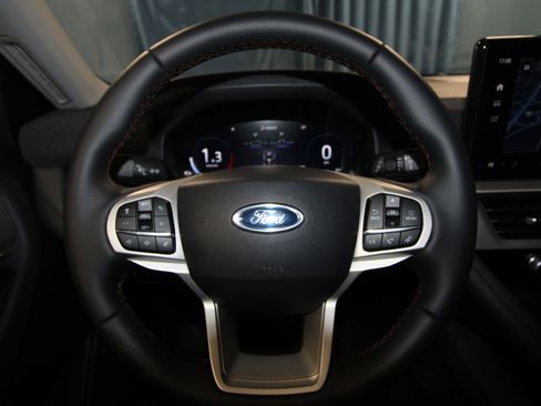 New 2026 Ford Explorer Active image 9