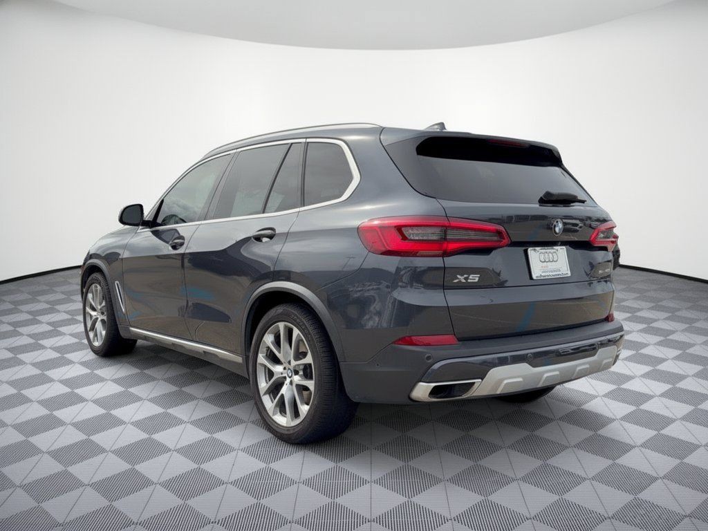 Used 2020 BMW X5 sDrive40i w/ Convenience Package RWD image 3
