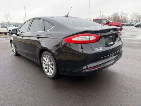 Used 2016 Ford Fusion SE image 12