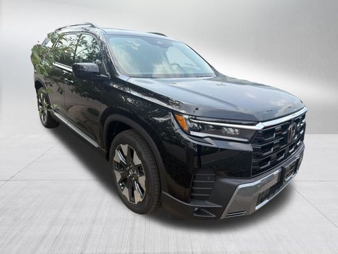 Used 2026 Honda Pilot Elite image 3