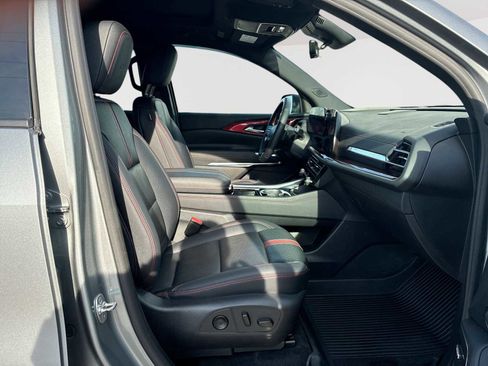 Certified 2024 Chevrolet Traverse RS image 29