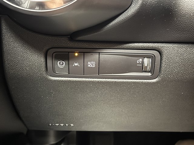 Used 2025 Chevrolet Equinox EV LT FWD image 29