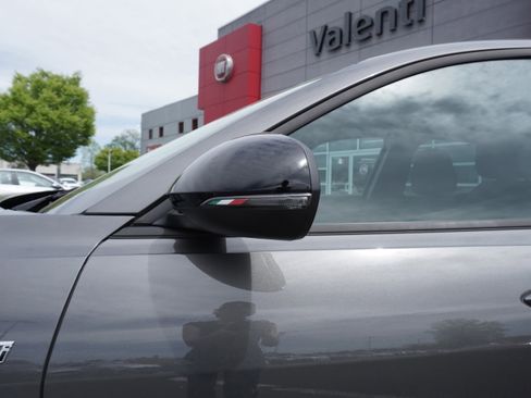 Certified 2024 Alfa Romeo Tonale Ti image 14