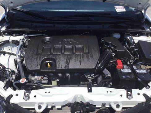 Certified 2017 Toyota Corolla L w/ Carpet Mat Package (TMS) FWD image 8