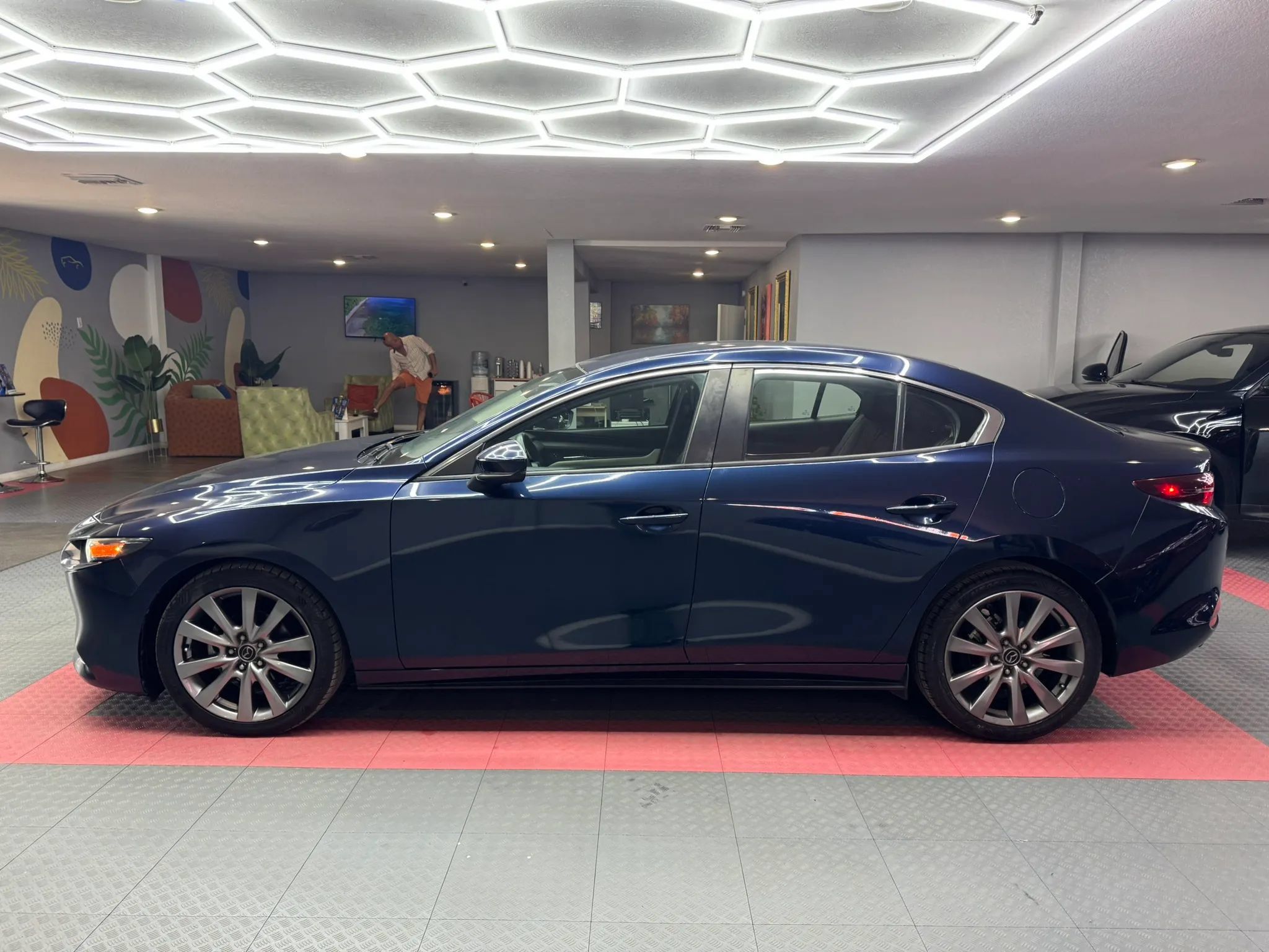 Used 2019 MAZDA MAZDA3 Sedan w/ Select Package FWD image 4