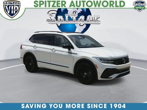 Used 2024 Volkswagen Tiguan SE R-Line FWD image 3