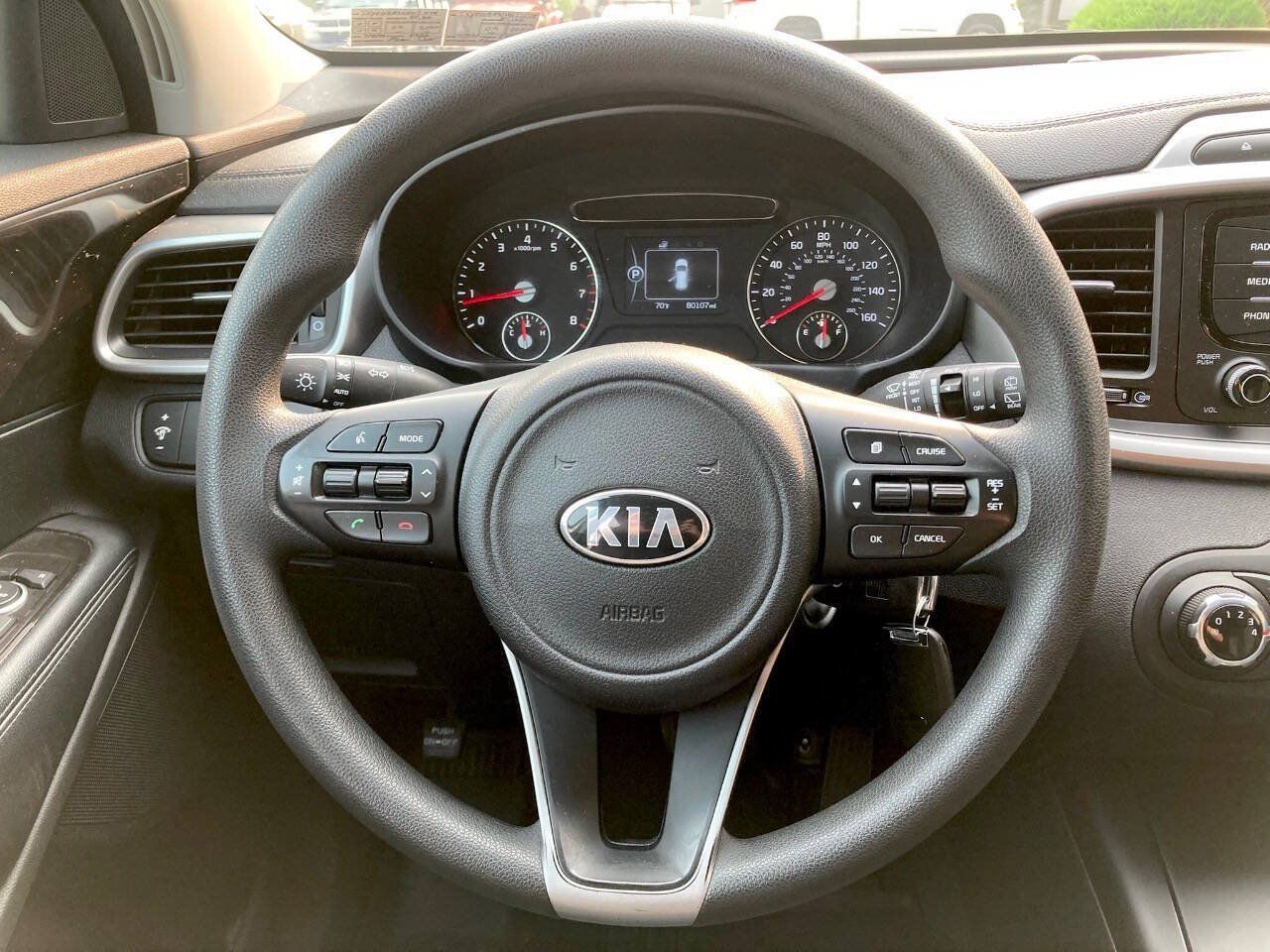 Used 2017 Kia Sorento AWD image 14