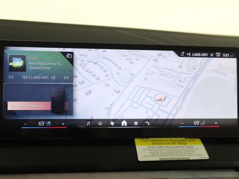 Used 2026 BMW X3 xDrive30 w/ Premium Package image 29