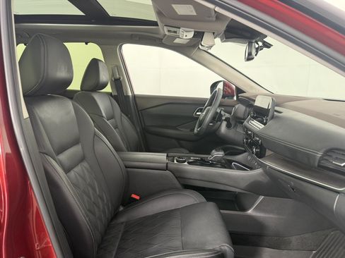 Used 2023 Nissan Rogue Platinum AWD/4WD image 10