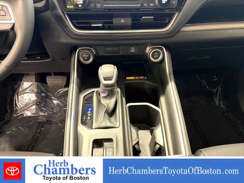 Used 2026 Toyota Grand Highlander AWD Hybrid image 17