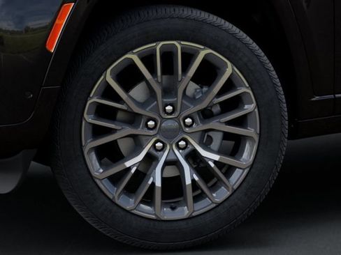 New 2026 Jeep Grand Cherokee L Summit AWD/4WD image 8