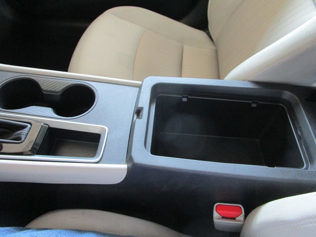 Used 2025 Nissan Altima 2.5 SV FWD image 36