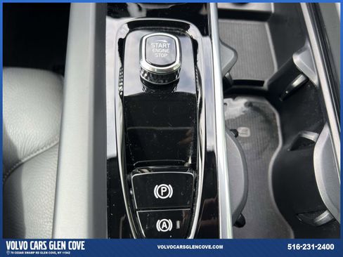 Certified 2024 Volvo XC60 B5 Plus w/ Protection Package Premier image 31
