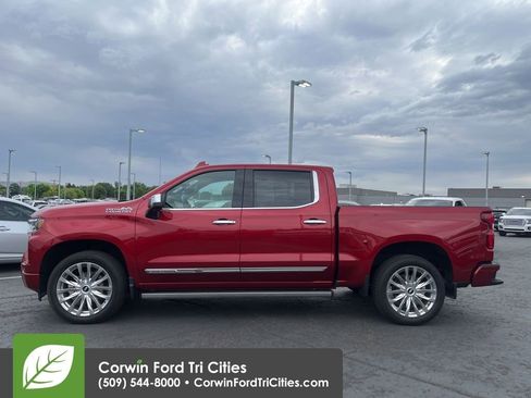 Used 2023 Chevrolet Silverado 1500 High Country AWD/4WD image 4