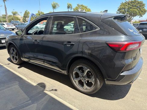 Used 2024 Ford Escape ST-Line FWD image 3