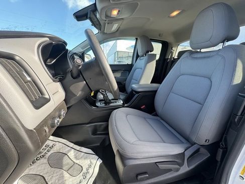 Used 2022 Chevrolet Colorado W/T image 13