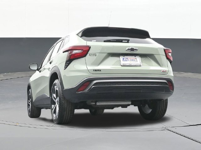 Used 2024 Chevrolet Trax RS FWD image 43