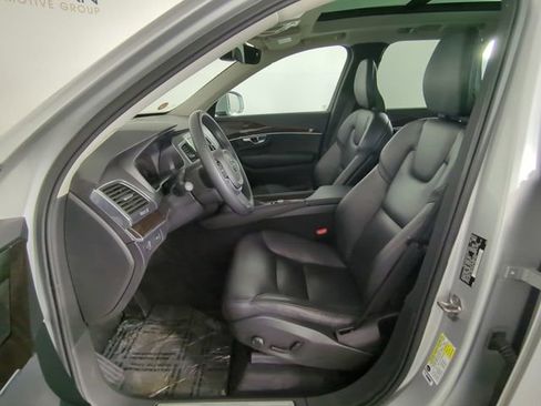 Used 2019 Volvo XC90 T5 Momentum w/ Multimedia Package image 20