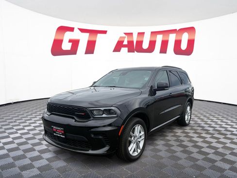 Used 2025 Dodge Durango GT AWD/4WD image 3