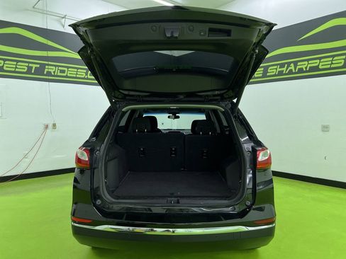 Used 2019 Chevrolet Equinox LT w/ Sun & Navigation Package FWD image 9