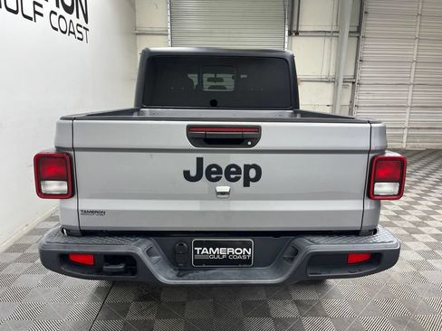 Used 2020 Jeep Gladiator Sport w/ Quick Order Package 24S AWD/4WD image 10