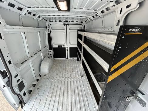 Used 2025 RAM ProMaster 2500 w/ Convenience Group FWD image 13