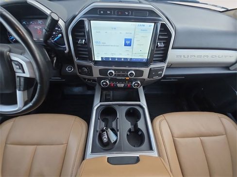 Certified 2022 Ford F250 Lariat w/ Lariat Ultimate Package image 11