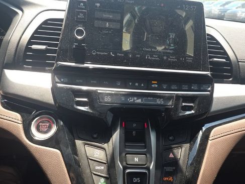 Used 2025 Honda Odyssey Touring image 14