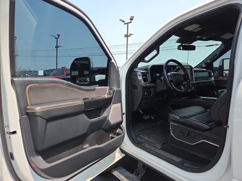 Used 2024 Ford F250 Platinum AWD/4WD image 7