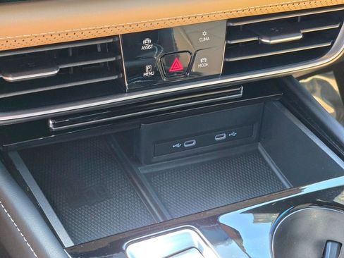 Certified 2024 Volkswagen Atlas Cross Sport SE AWD/4WD image 20