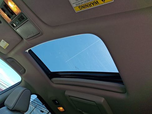 Used 2023 Honda Odyssey Elite image 15
