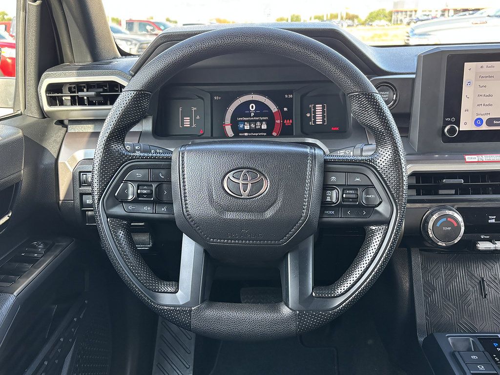 Certified 2026 Toyota Tacoma SR5 AWD/4WD image 15