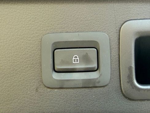 Used 2024 MAZDA CX-30 Carbon image 37