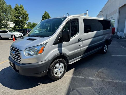 Used 2018 Ford Transit 350 XLT RWD image 11