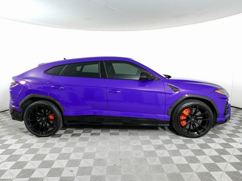 Used 2021 Lamborghini Urus image 4