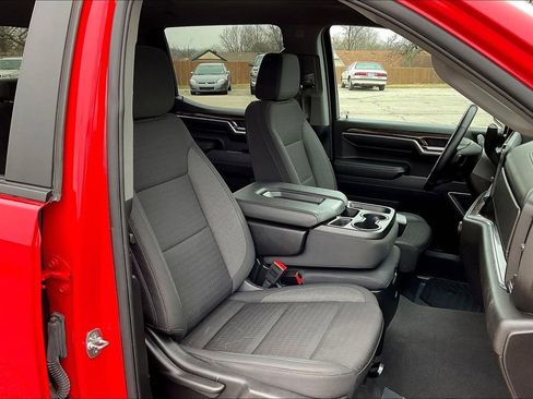 Used 2025 Chevrolet Silverado 1500 LT image 7