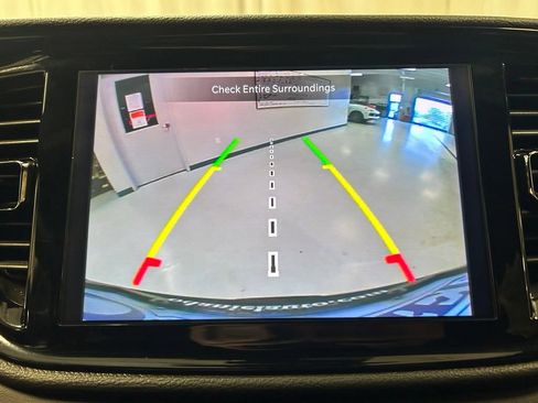 Used 2025 Dodge Durango GT AWD/4WD image 16