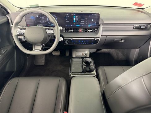 Used 2025 Hyundai Ioniq 5 SEL RWD image 14