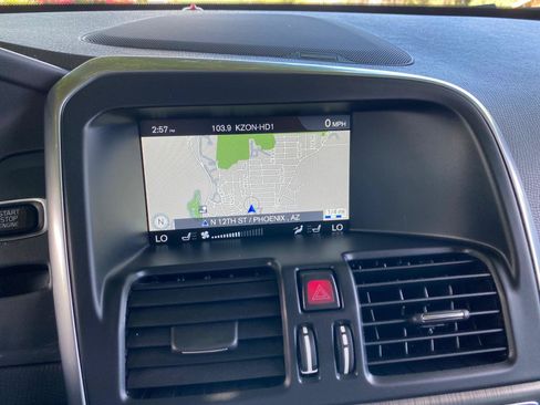 Used 2016 Volvo XC60 T6 Platinum FWD image 72