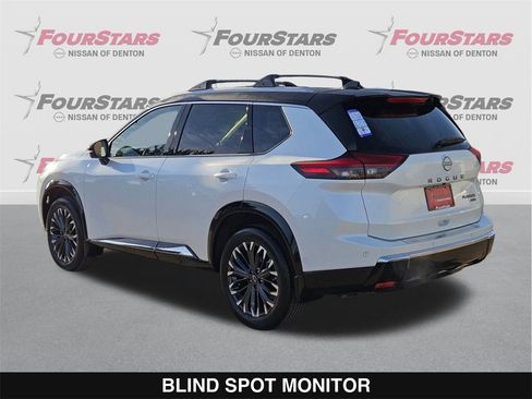 New 2026 Nissan Rogue Platinum image 7