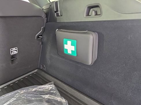 New 2025 Volvo XC60 B5 Plus w/ Protection Package Premier image 13