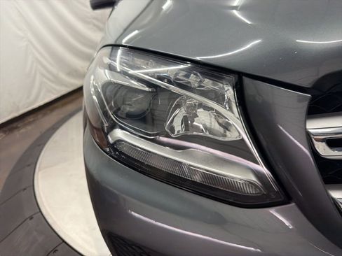 Used 2017 Mercedes-Benz GLS 450 4MATIC image 9