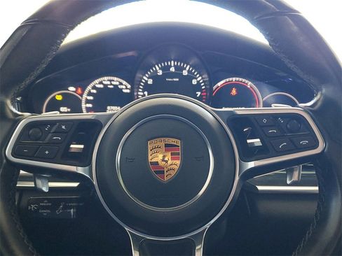 Used 2018 Porsche Panamera 4 image 22