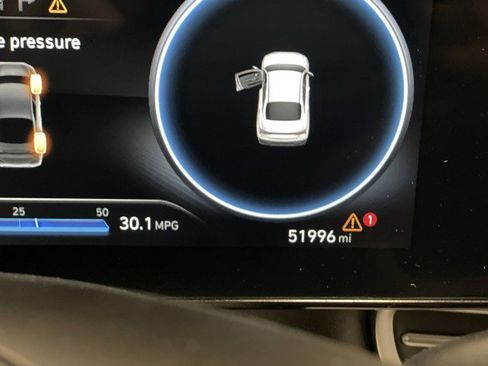 Used 2024 Hyundai Elantra Limited image 16