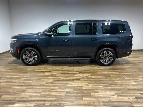 Certified 2024 Jeep Wagoneer Series II w/ Flexible Seating Group AWD/4WD image 44