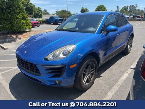 Used 2018 Porsche Macan AWD/4WD image 1