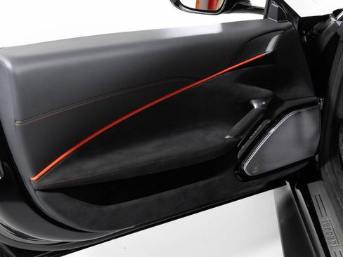 Used 2021 Ferrari Roma image 22