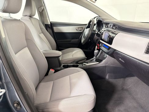 Used 2015 Toyota Corolla LE FWD image 28