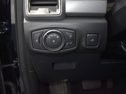 Used 2022 Ford Ranger XLT w/ Equipment Group 301A Mid image 18