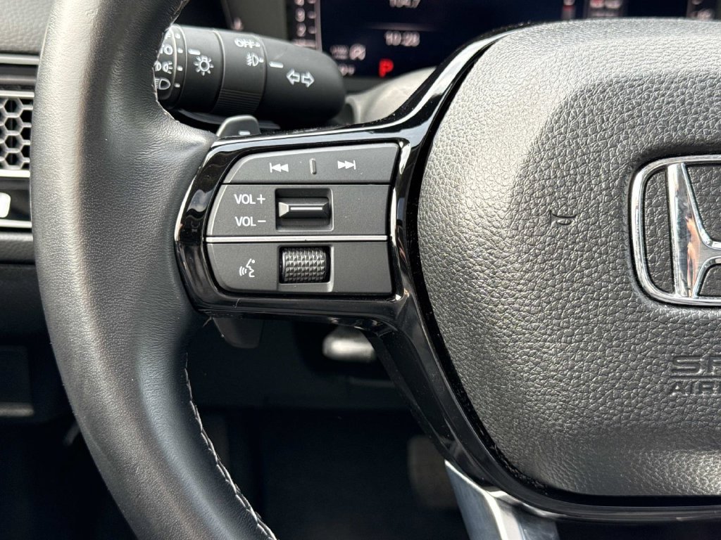 Used 2023 Honda Civic Touring image 11